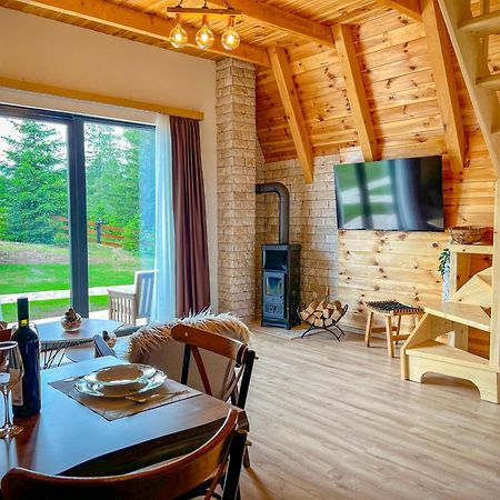 Villas Chardak Žabljak Exteriör bild