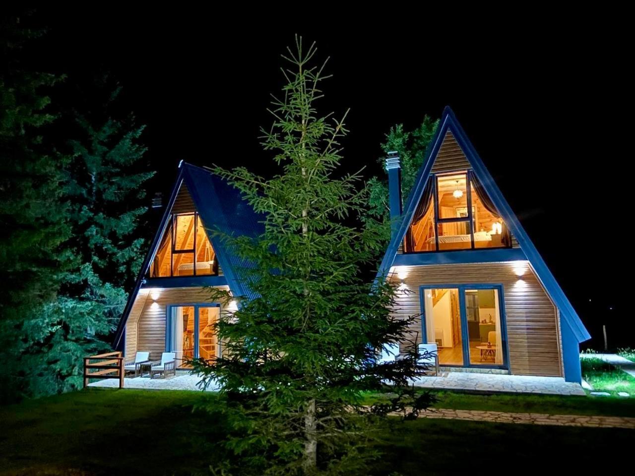 Villas Chardak Žabljak Exteriör bild