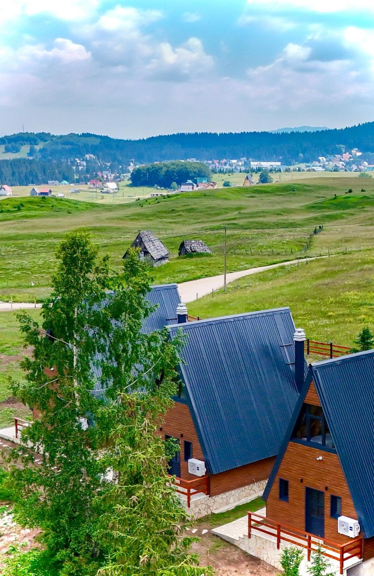Villas Chardak Žabljak Exteriör bild